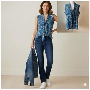 💙Calvin Klein Animal Print Sleeveless Top with Neck Tie Size L